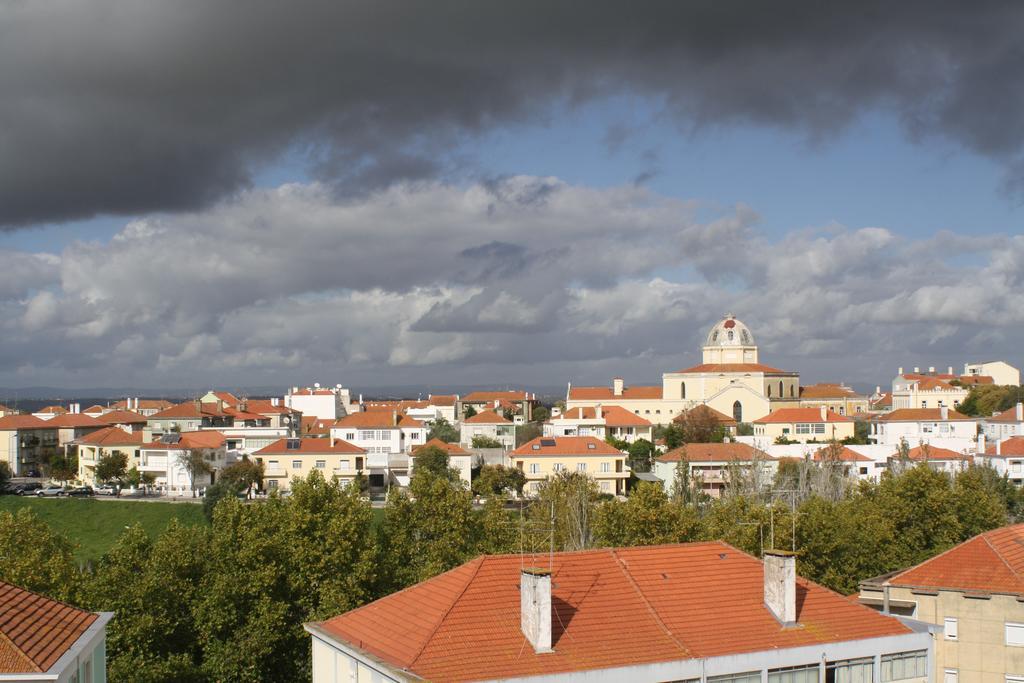 N1 Hostel Apartments And Suites Santarém المظهر الخارجي الصورة